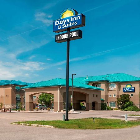 Days Inn & Suites By Wyndham Brandon Dış mekan fotoğraf