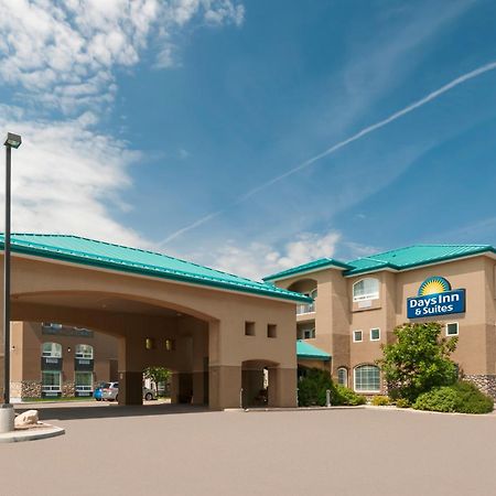 Days Inn & Suites By Wyndham Brandon Dış mekan fotoğraf