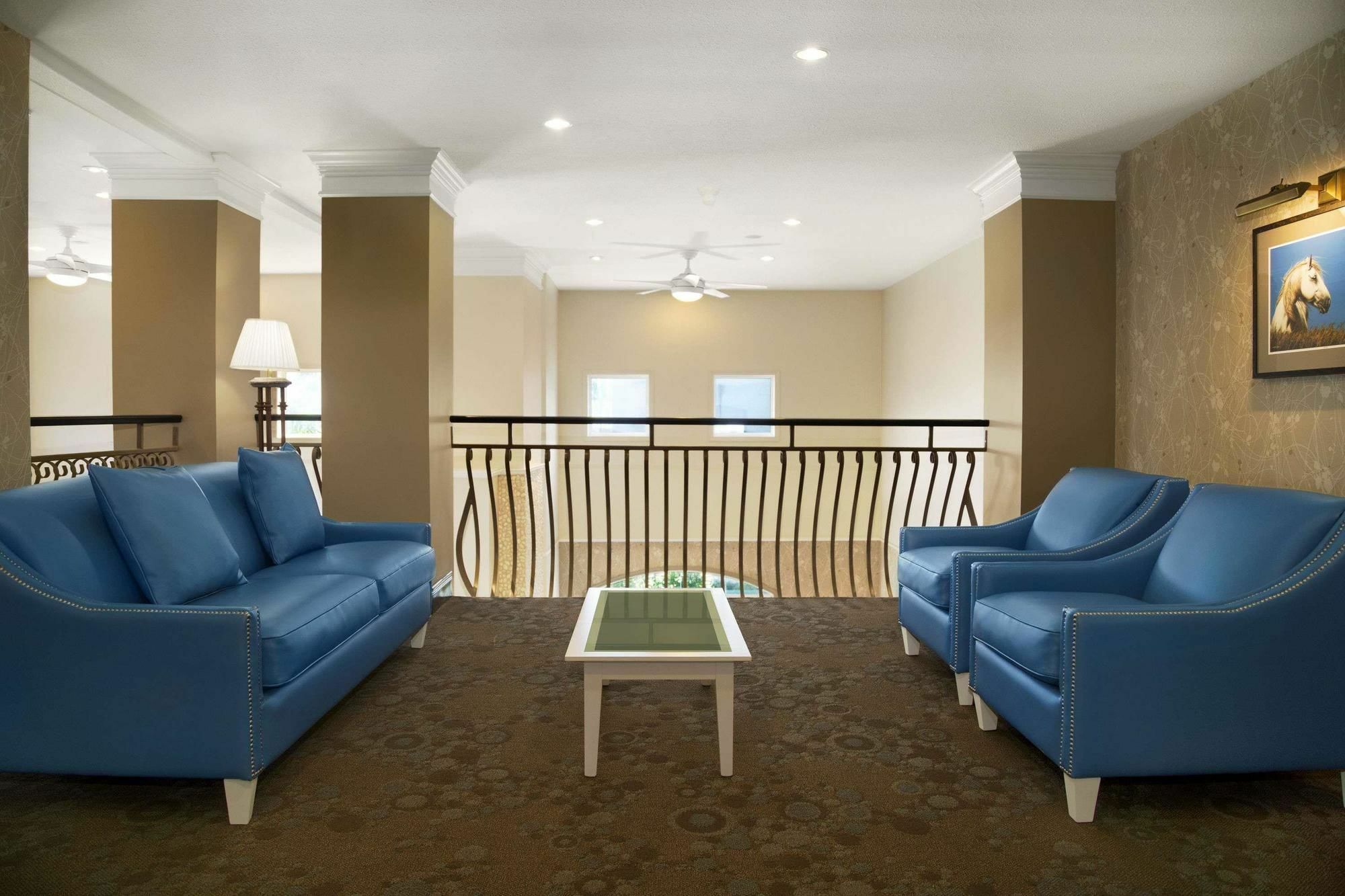 Days Inn & Suites By Wyndham Brandon Dış mekan fotoğraf